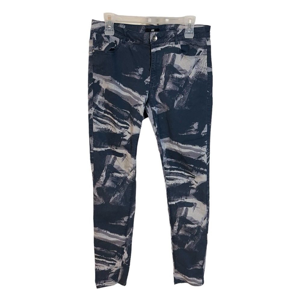 A pair of H & M pants in size 12